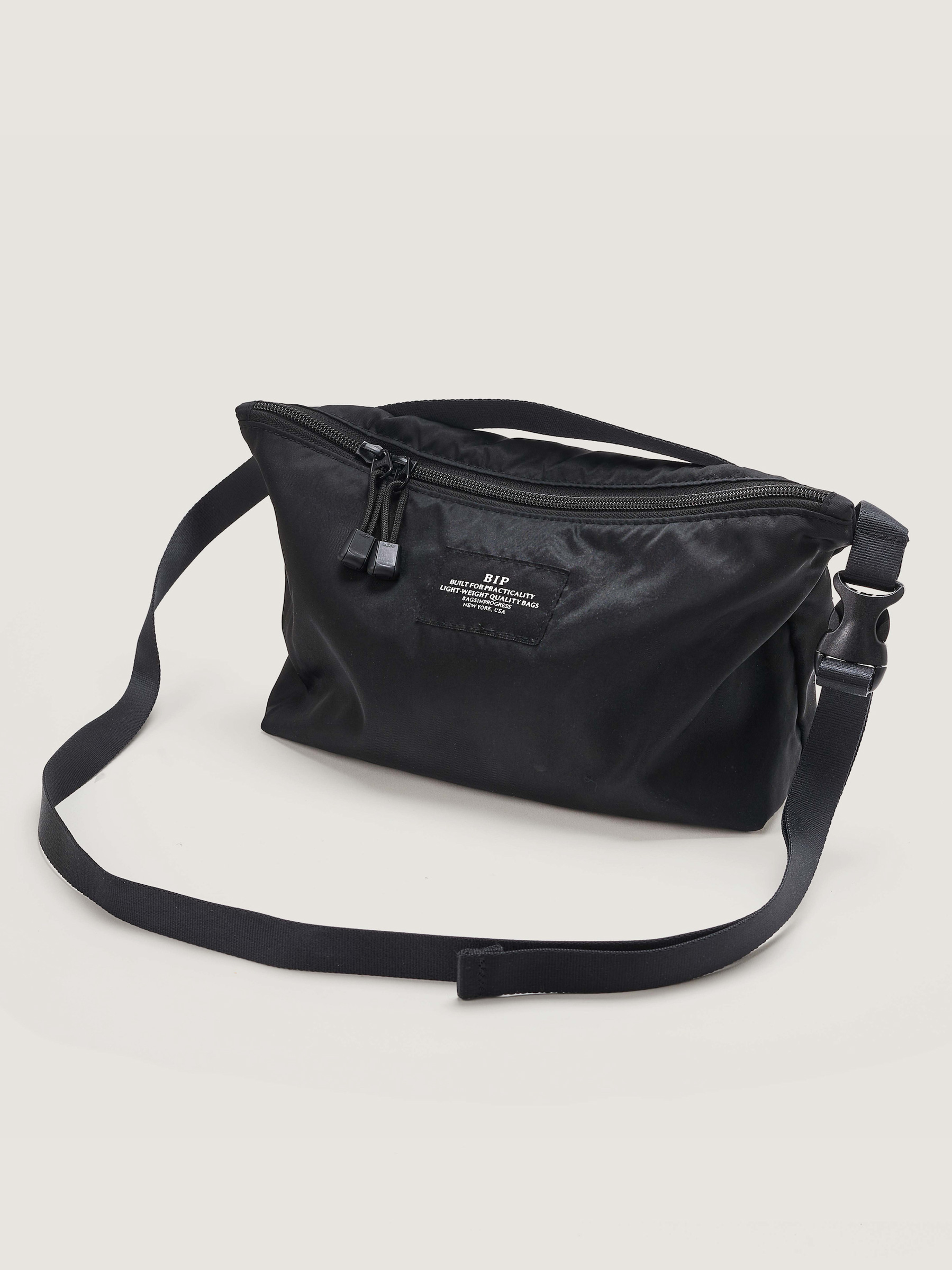 BAGS IN PROGRESS FANNYPACK Crossbody Black